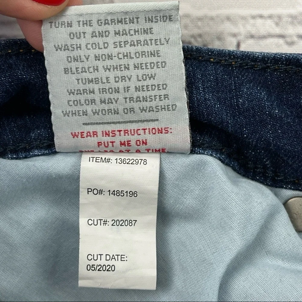 Torrid Women's Classic Skinny Boyfriend Jeans Size 16 R medium wash - Picture 9 of 12